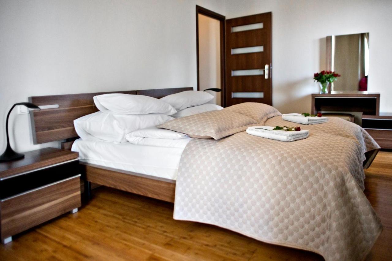 2 Bedrooms Bukowinska P&O Serviced Apartments Warsaw Luaran gambar